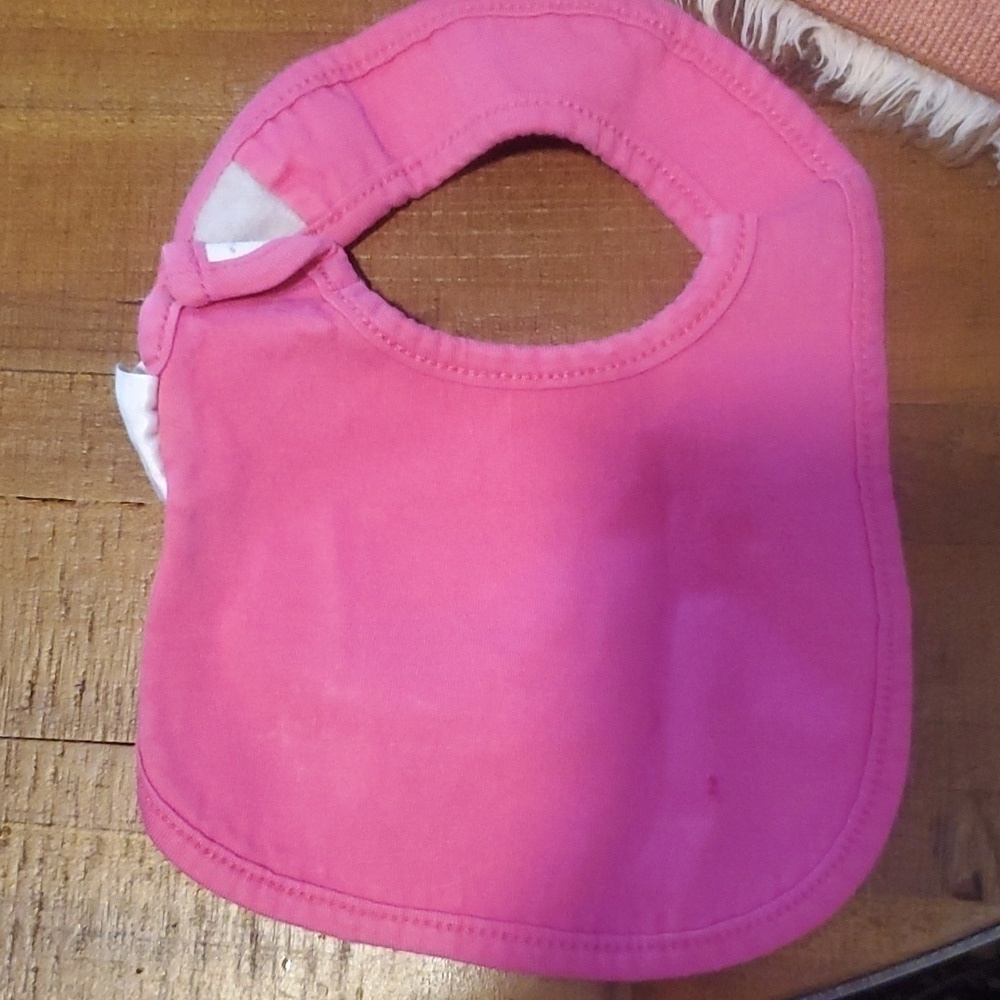 🐻    Carter's Bib - Picture 2 of 3